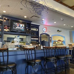 Nice bar area. Resturant was clean.