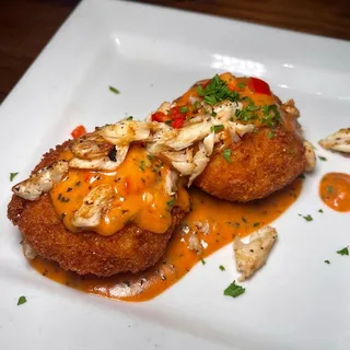 Crab Mac N Cheese Cakes