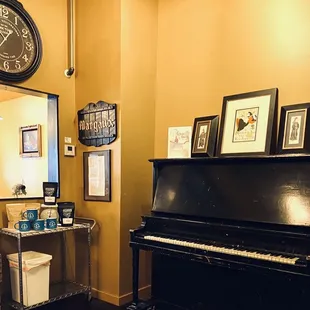 So many cute little nooks