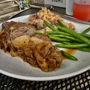 Prime Rib: 8/10