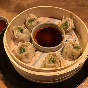 Steamed pork dumplings