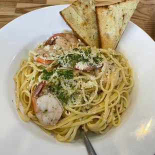Garlic Prawn Linguine