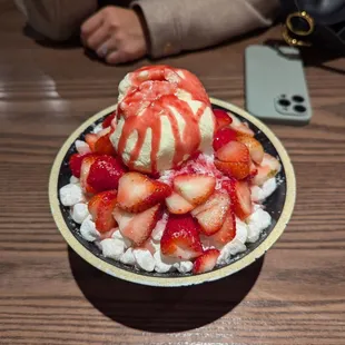 Strawberry Bingsoo