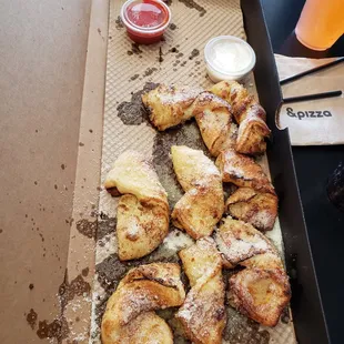 Garlic knots