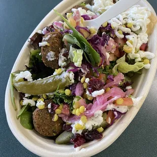 Custom falafel bowl (vegan)