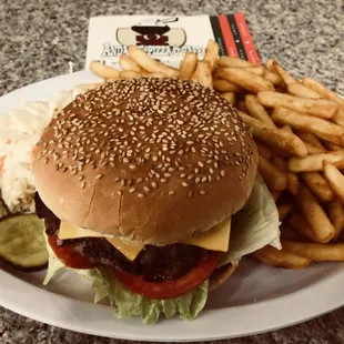 Andalus cheeseburger