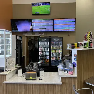 a vending machine and a vending machine