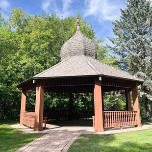 Anderson Gardens