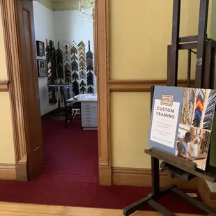 Frame shop