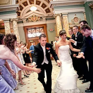 Who wouldn&apos;t want to have a wedding in a beautiful art building?