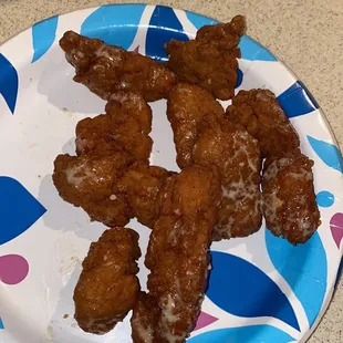 One sauce cup on not even half the wings