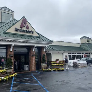 Anderson Gardening Center entrance