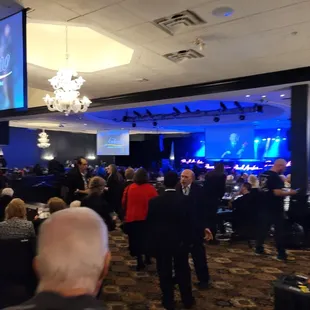 a large crowd of people