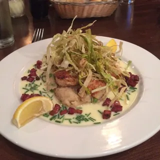 Scallops w/Crab & Pea Risotto