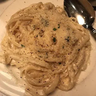 Fettuccine Alfredo