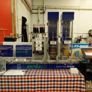 Bistro bot sandwich machine
