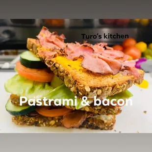 a picture of a sandwich on a plate