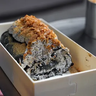 Black Sesame Crepes Roll