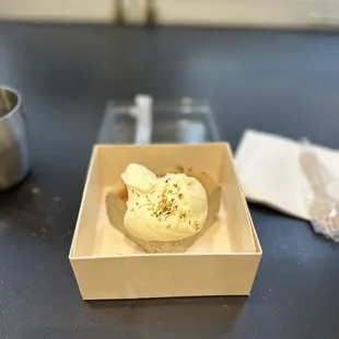 Basque Gway-Hua Oolong Lava Cheesecake /