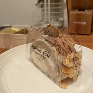 Mont Blanc Black Tea Roll /