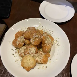 Garlic knots