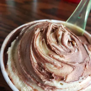 Biscoff and super dark chocolate gelato