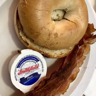 Bagel &amp; cream cheese &amp; bacon