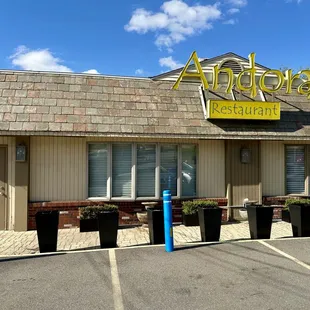 Front entrance to restaurant