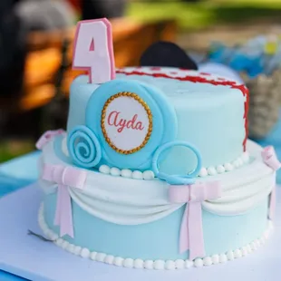 Cinderella theme! Half strawberry, half chocolate cake - amazing!!