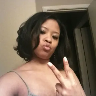 L E.