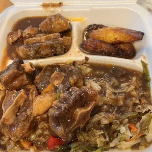 Oxtails, cabbage &amp; plantains