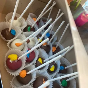 "Beach" theme cupcakes