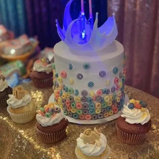 Cereal cake and cupcake