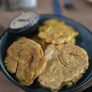 Tostones