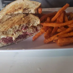 Rueben and sweet potato fries