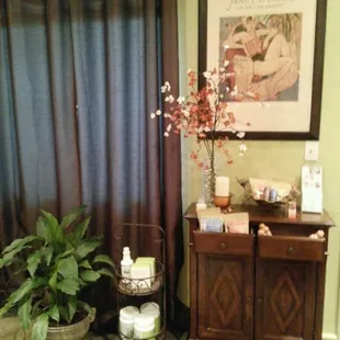 Facials, Massage, Waxing, Prenatal Specialist, Infant Massage Classes, Far Infrared Sauna,   Andrea's Skin Care &amp; body Therapy