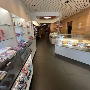 sushi and sashimi, interior
