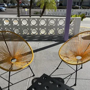 These chairs are really comfortable.