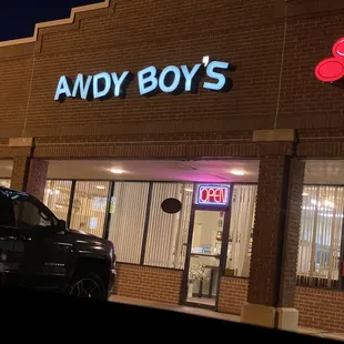 the outside of the restaurant