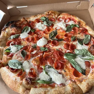Pepperoni Special (House Favorite) Pie