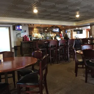 Andy's bar and grill incredible place great food great atmosphere great people the place to go in Cross Lake.