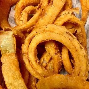 Really good onion rings here...