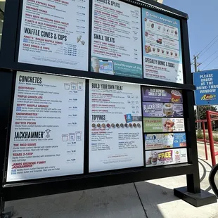 Lots of ice cream treats to pick from!