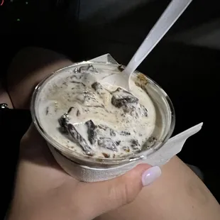 Bootdaddys concrete (Oreo, Carmel, hot fudge)