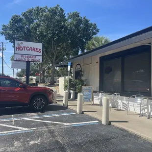 Entrance on Hwy Alt-19 just south of downtown Tarpon Springs
