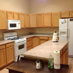 Our kitchen before Andy&apos;s