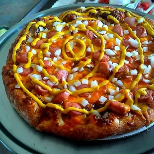 Unique delicious  Detroit Coney Dog Pizza  who would&apos;ve thought. Hey it works Love  a must try
