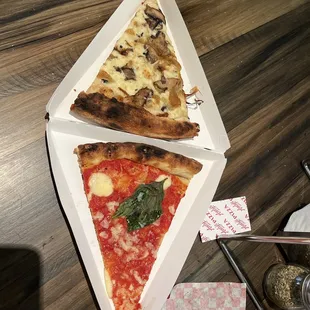 Mushroom pizza and margherita