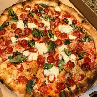 Pepperoni Special (House Favorite) Pie