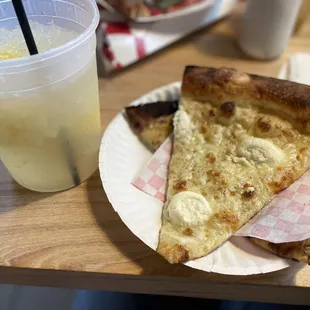 Combo #3:  2 slices and lemonade.  Delicious!